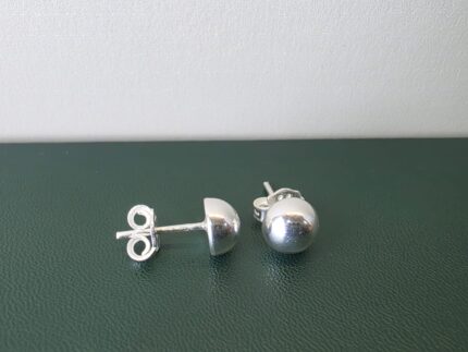 Aretes de media esfera